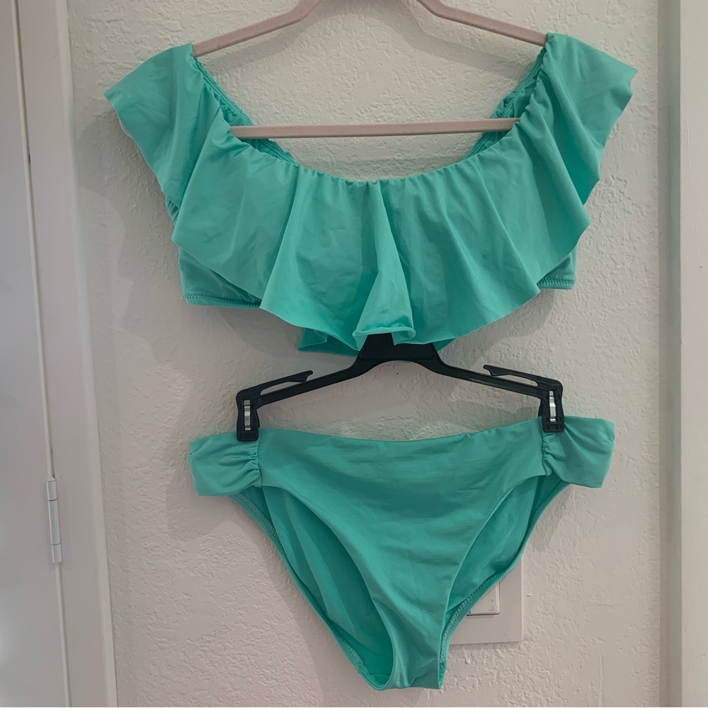 Trina Turk Women’s Monaco Ruffled Bandeau Bikini Top and Bikini Bottom